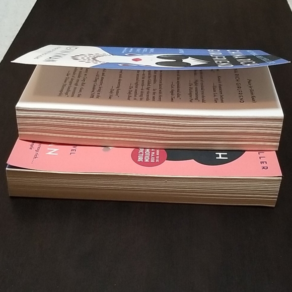 2 book set - Crazy Rich Asians - Picture 4 of 4